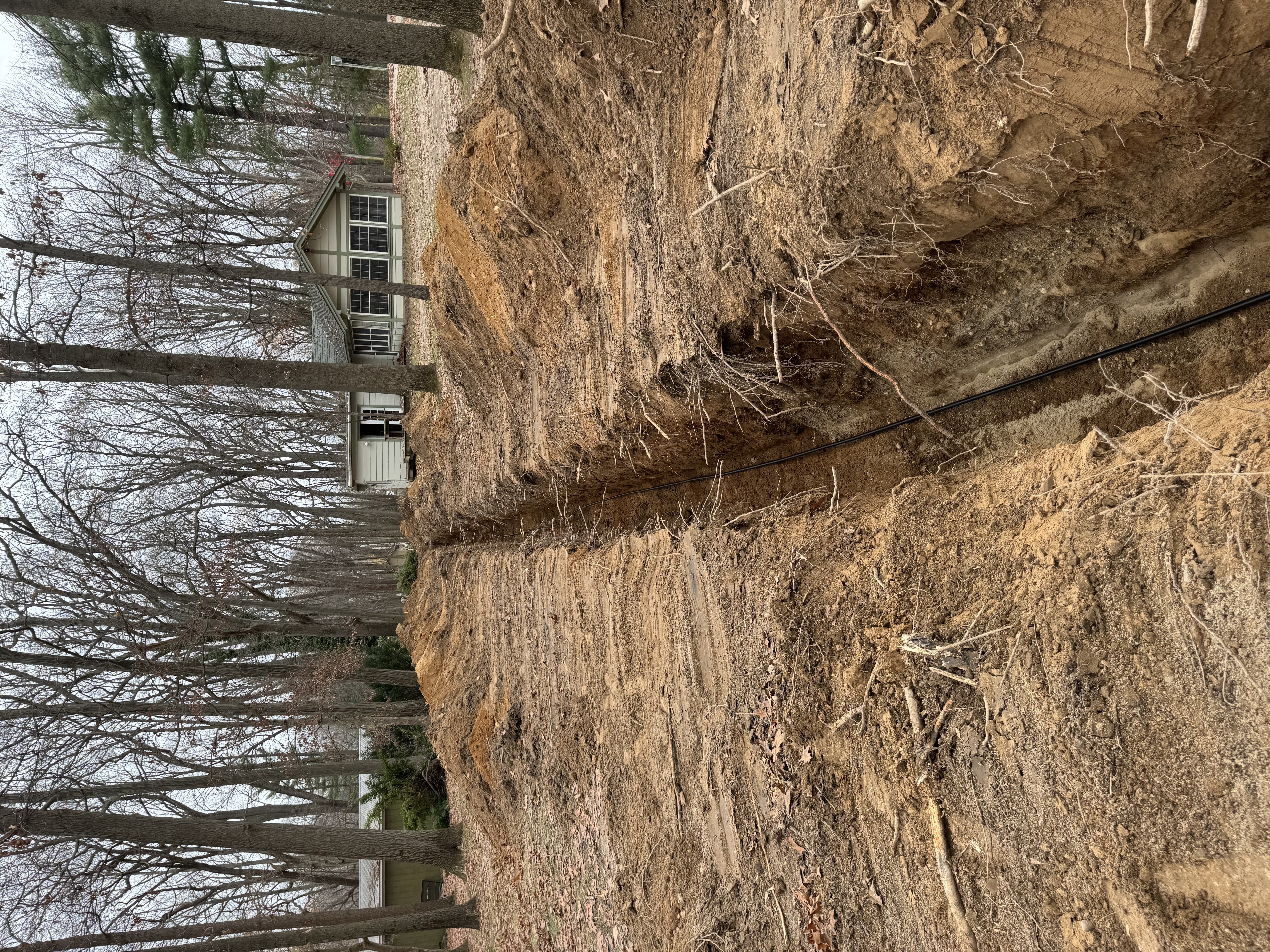 Paver patio with seat wall